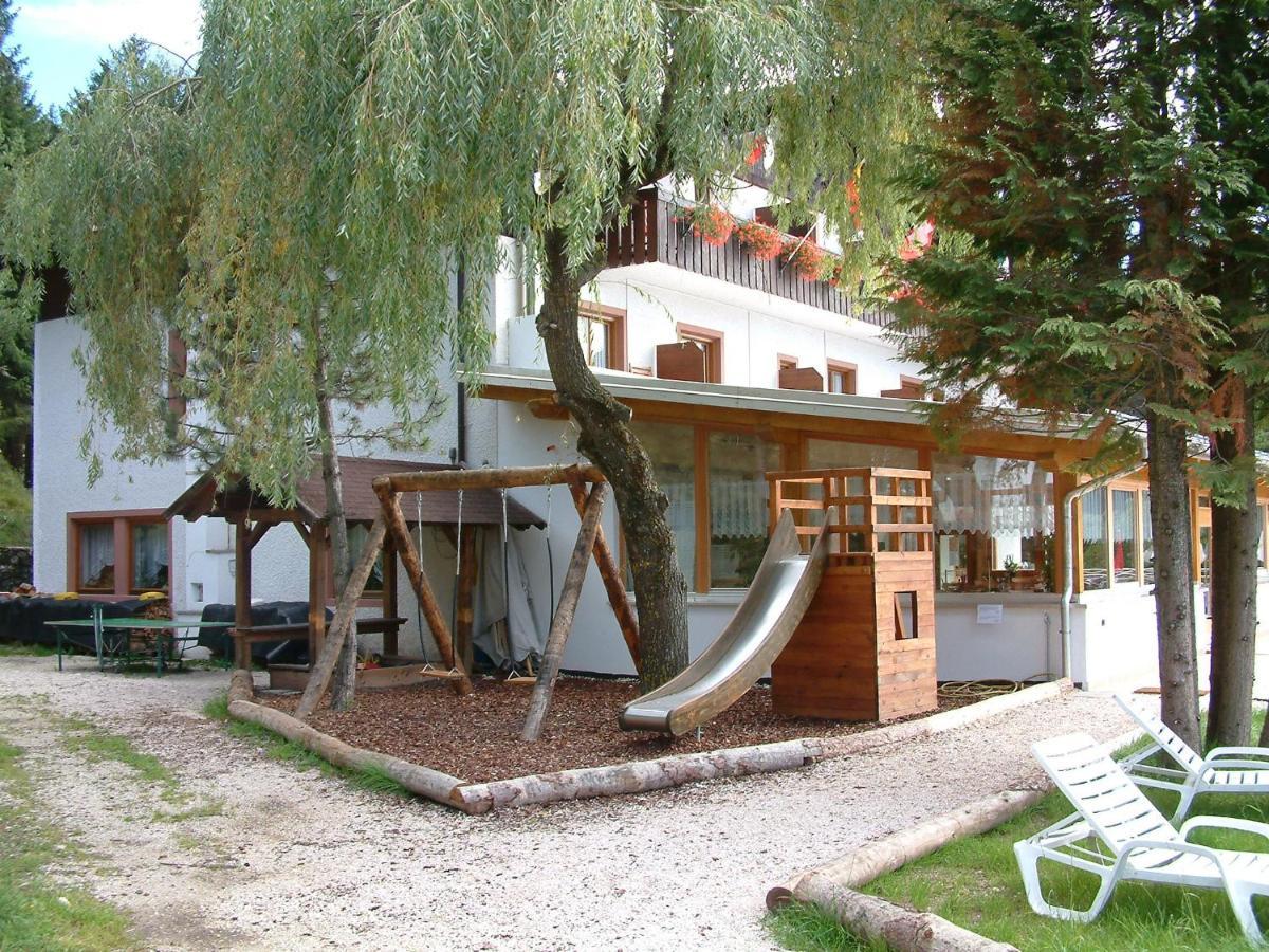 Laugen Cafe, Pizza, B&B San Felice  Buitenkant foto